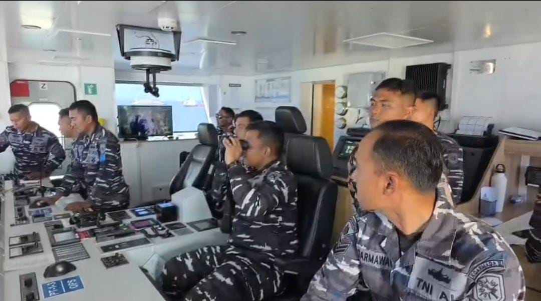 TNI AL Kerahkan KRI Dan Pesawat Udara Bantu Evakuasi KM Virgo Transport 8