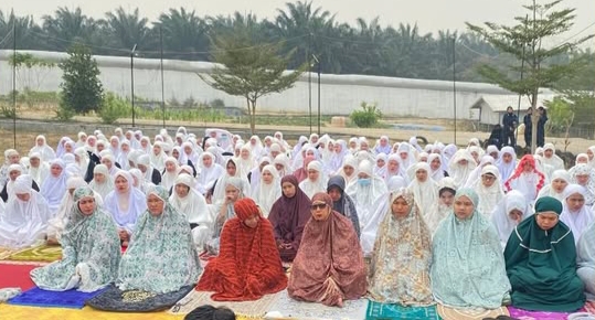 Lapas Perempuan Kelas IIB Jambi Gelar Salat Istisqa Di Tengah Kemarau Dan Kabut Asap
