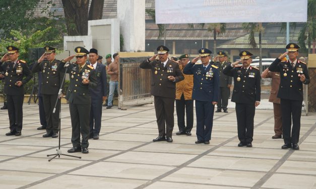 Danrem 042/Gapu Pimpin Ziarah Nasional HUT Ke-81 TNI Di TMP Satria Bhakti Jambi