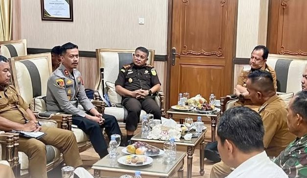 Polres Muaro Jambi Fasilitasi Mediasi Konflik Warga Pulau Mentaro Dan Puding