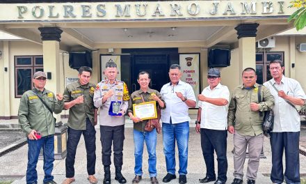 Kapolres Muaro Jambi Terima Audiensi AWaSI, Bahas Sinergi Pers dan Penanganan Karhutla