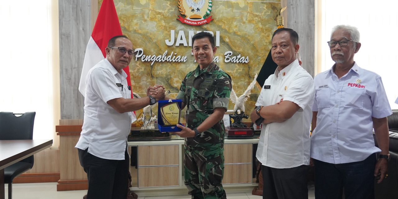 Danrem 042/Gapu dan PEPABRI Jambi Perkuat Sinergi, Bahas Pencegahan Karhutla