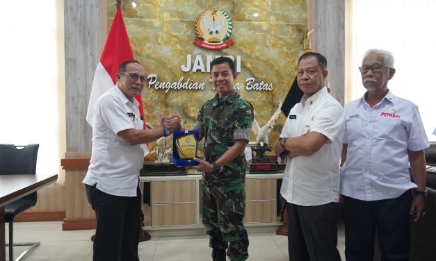 Danrem 042/Gapu dan PEPABRI Jambi Perkuat Sinergi, Bahas Pencegahan Karhutla