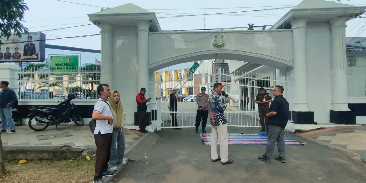 AMUK Desak Kejati Jambi Usut Dugaan Penyimpangan Proyek Pelebaran Jalan Sungai Duren–Sungai Buluh Rp9,65 Miliar